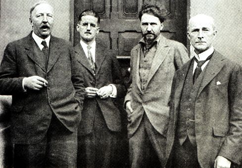 Ezra Pound con Ford Madox Ford y James Joyce