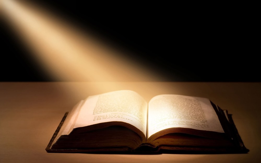 religious-christian-bible-light-book-photography